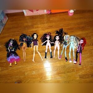 Monster High Doll Lot G1 And G3 W Collector Skelita